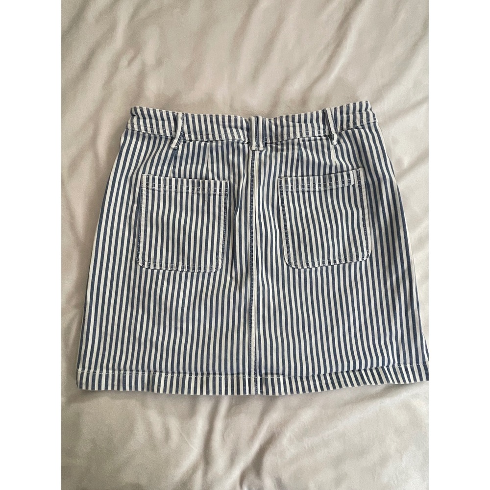 LOFT Denim Mini Skirt Womens 8 Blue White Striped Button Front Utility Pocket - Picture 8 of 9